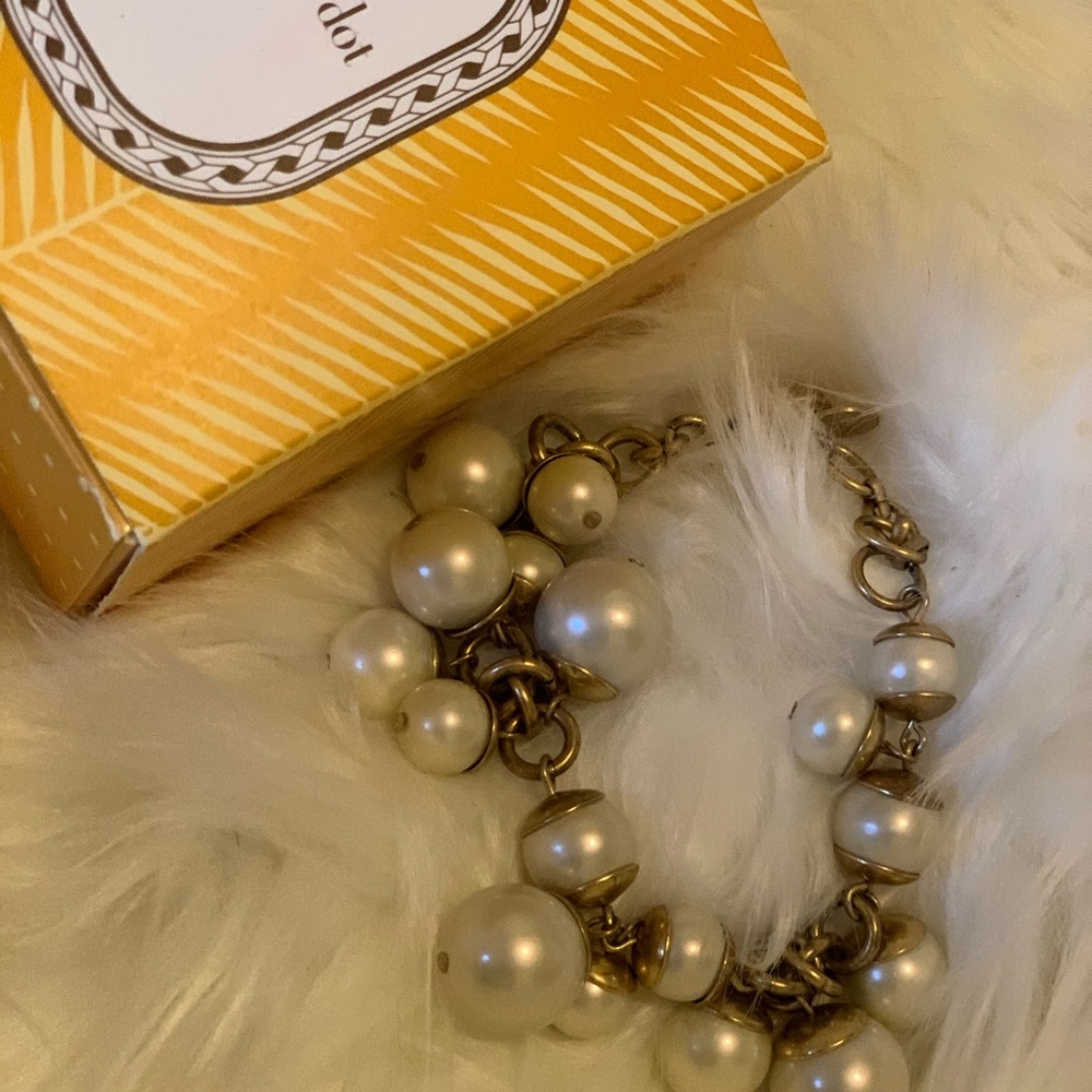 Stella &Dot Daphne Pearl Bracelet - Picture 2 of 2